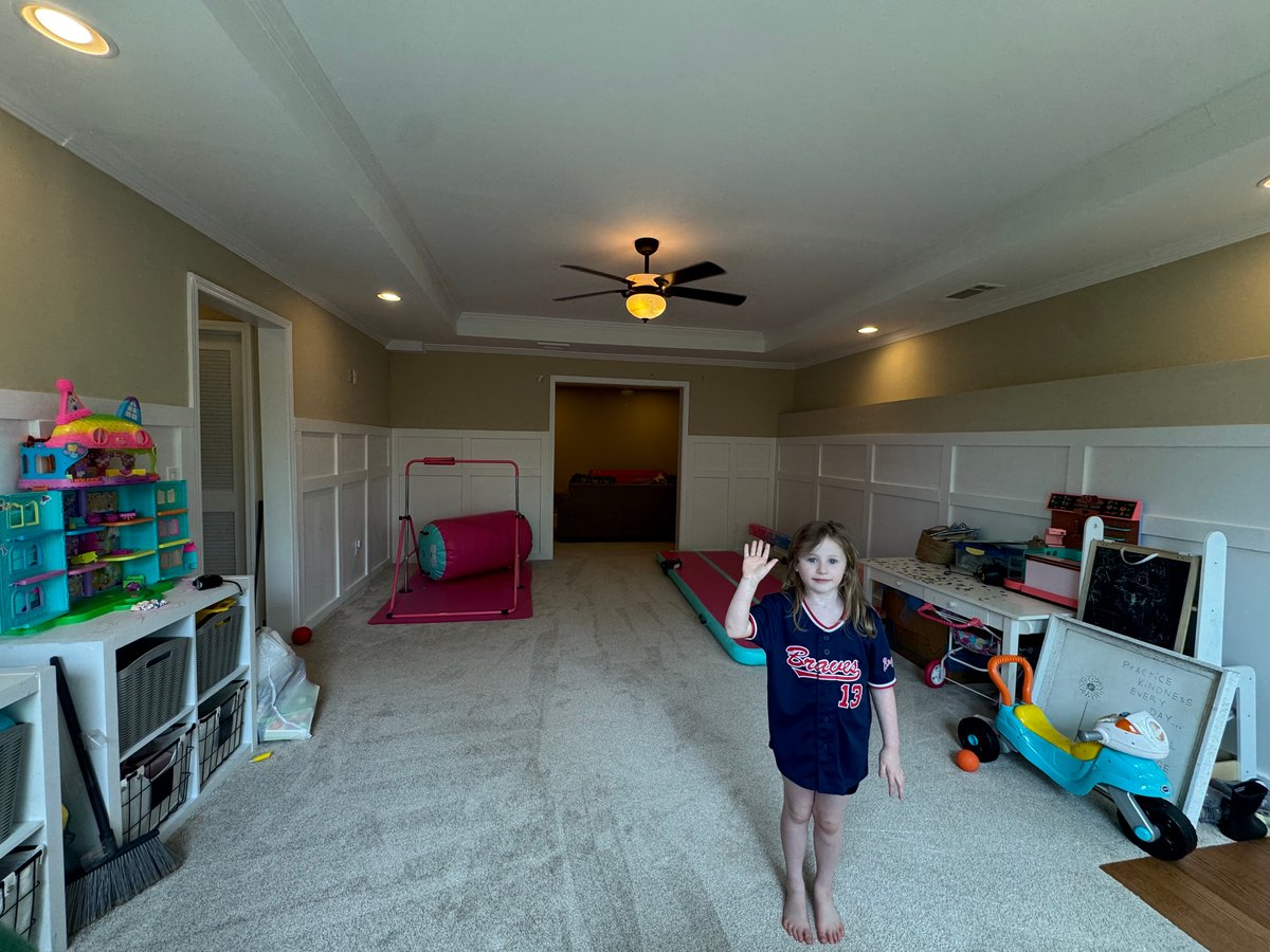 Isla's room transformation photo 1